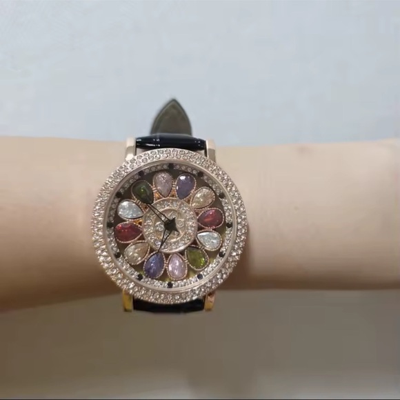 Luxury Rotating Petal Flower Dial Diamond Crystal Watch - Picture 14 of 14